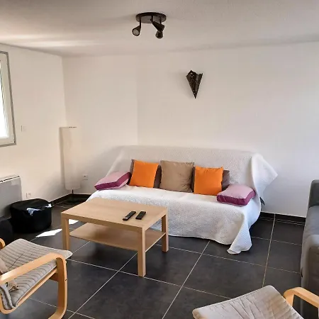 Villa Cote Indigo - 7 Personnes, 3 Chambres, 3 Terrasses - A 150 De La *
